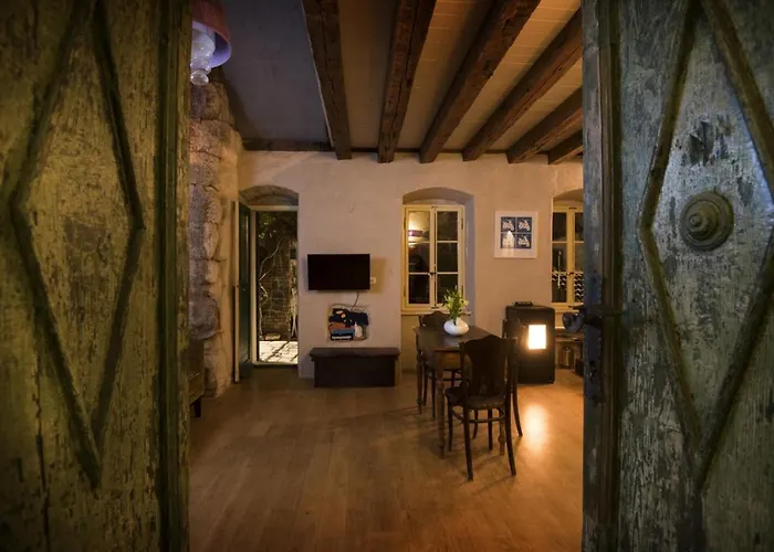 La Divine- Captured By History Inside Palace Loft דירה ספליט